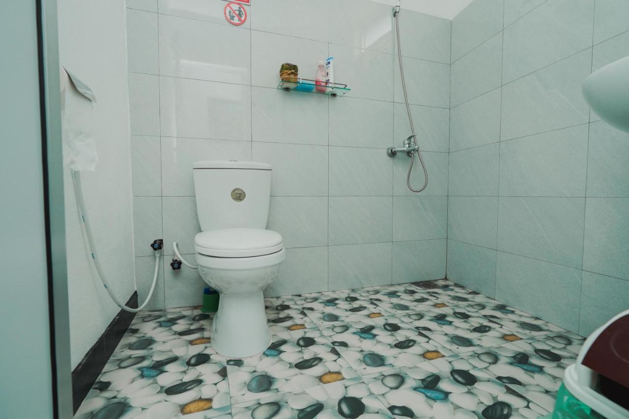 Lilly Palace Villa Guest House ネゴンボ エクステリア 写真